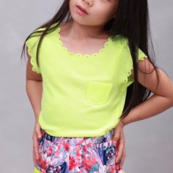 ➕NWT Girl’s Neon Boutique Pocket T-Shirt, Scallop Laser Cut Eyelet Edge - Picture 1 of 16